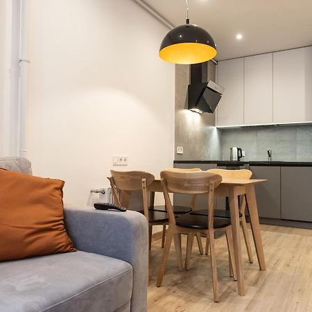 Dream Life Apartment 利沃夫 外观 照片